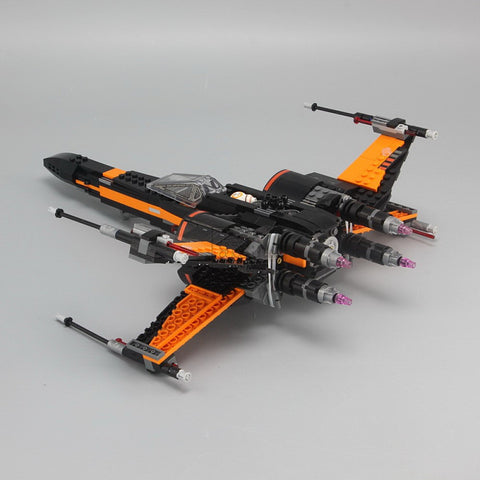 Jouet de construction avion de chasse