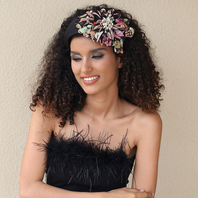 Diamond inlaid fabric flower toothed anti slip exaggerated headband - Fashionner
