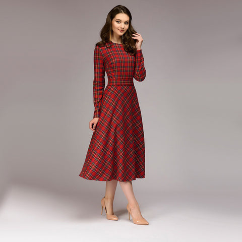 Robe midi élégante à carreaux