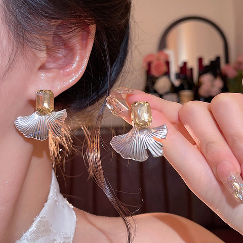 Buy French-Style Vintage Elegant Rhinestone Ginkgo Leaf Stud Earrings online at Fashionner.