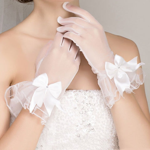 Gants de mariée courts en tulle avec cristaux et doigts complets