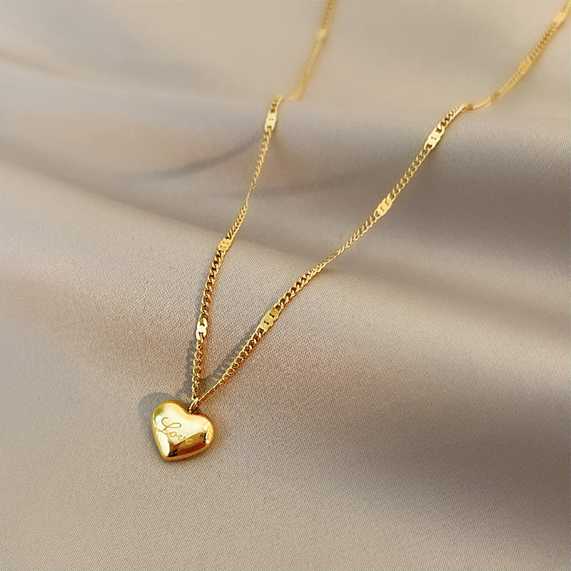 Collier de bijoux fantaisie pour femmes Nouvelle tendance Vintage Simple Cœur d'amour Pendentif Élégant Bijoux de fête Cadeaux d'anniversaire