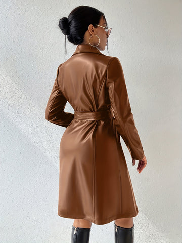 Veste en cuir PU à manches longues et revers avec poches, coupe ajustée, long trench-coat pour femmes