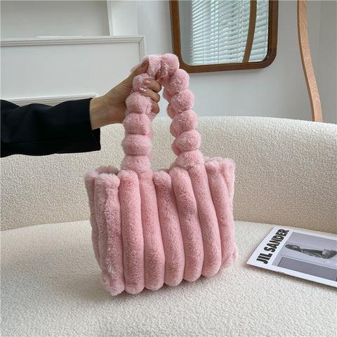 New Fashion One Shoulder Underarm Large Capacity Portable Plush Bag Women - Fashionner