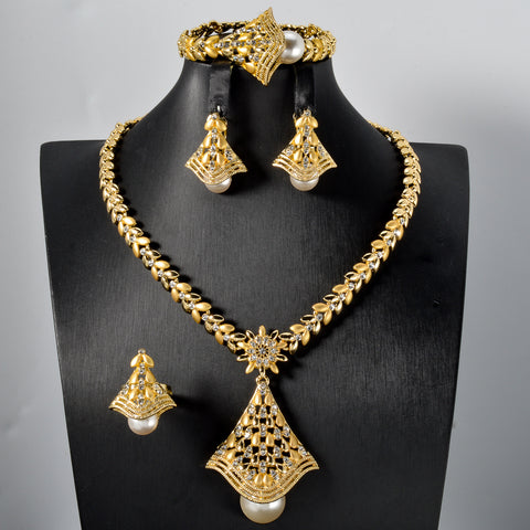Buy Jewelry 18K Gold-Plated Leaf Necklace online at Fashionner.