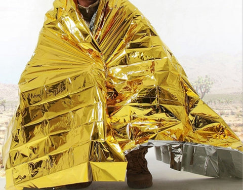 Couverture de survie d'urgence pour hypothermie du corps humain en extérieur