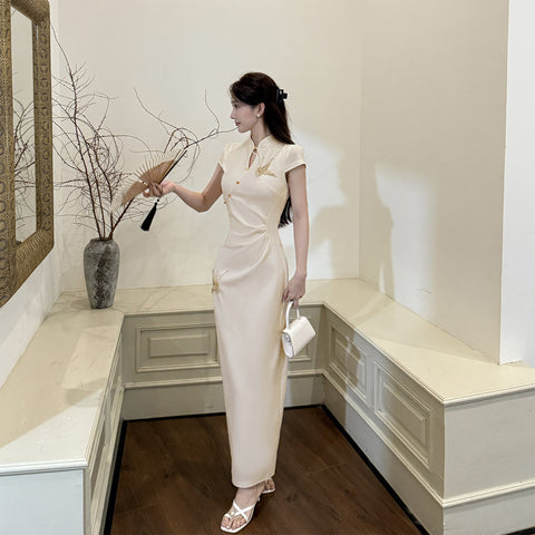 Robe cheongsam papillon slim fit pour femmes avec taille cintrée