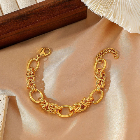 Buy High-End Stainless Steel Versatile Chain Niche And Minimalist online at Fashionner.