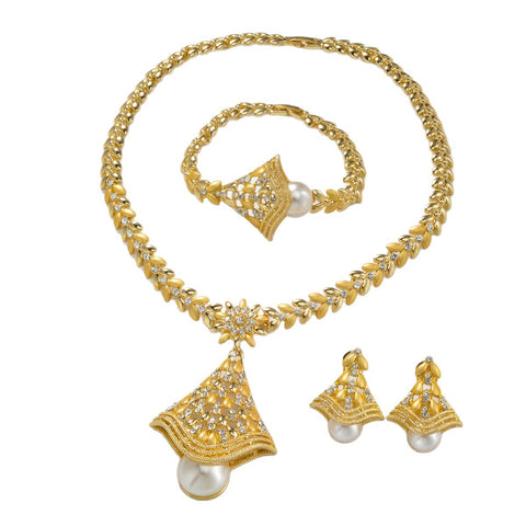 Buy Jewelry 18K Gold-Plated Leaf Necklace online at Fashionner.