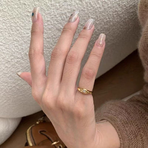 Buy High-End Exquisite French Retro Forefinger Ring online at Fashionner.