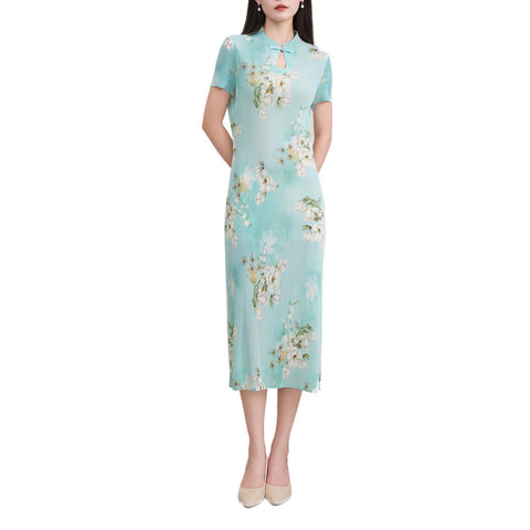 Robe cheongsam avec taille plissée et jupe longue