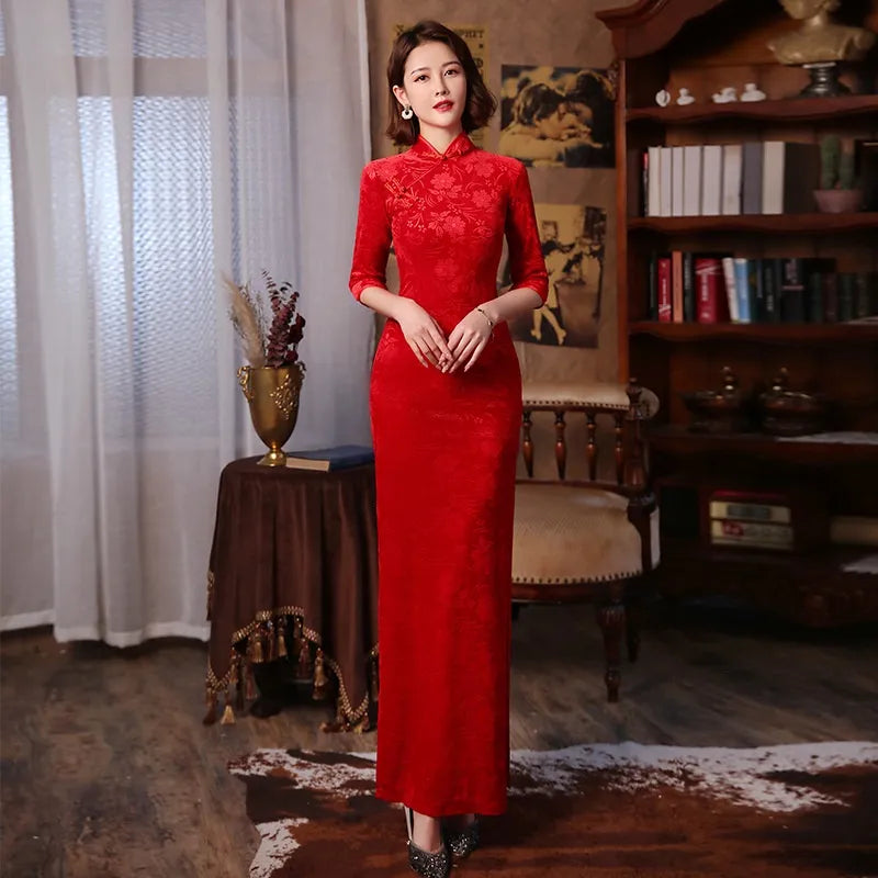 Traditional Red 3/4 Sleeve Long Cheongsam Velvet Slim Mother Dress Elegant Traditional Evening Dresses Qipao - Fashionner