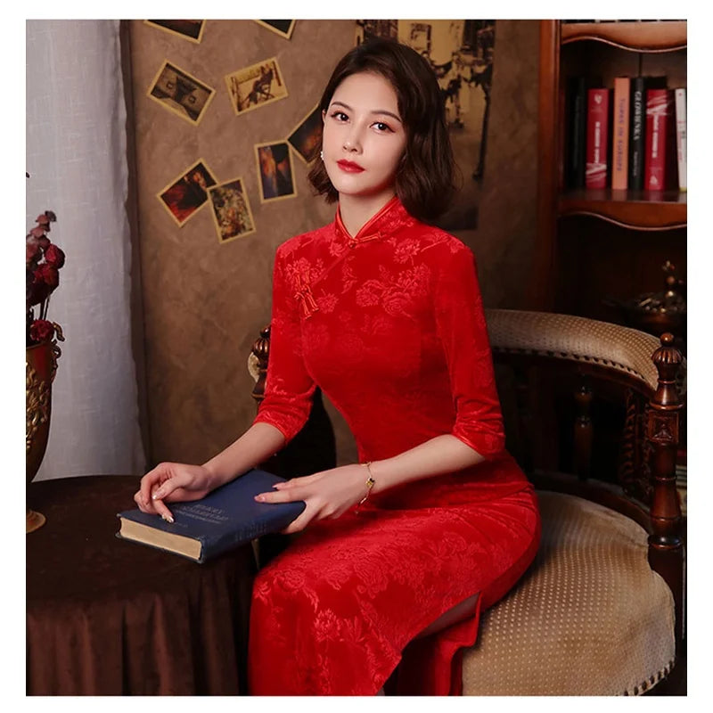 Traditional Red 3/4 Sleeve Long Cheongsam Velvet Slim Mother Dress Elegant Traditional Evening Dresses Qipao - Fashionner