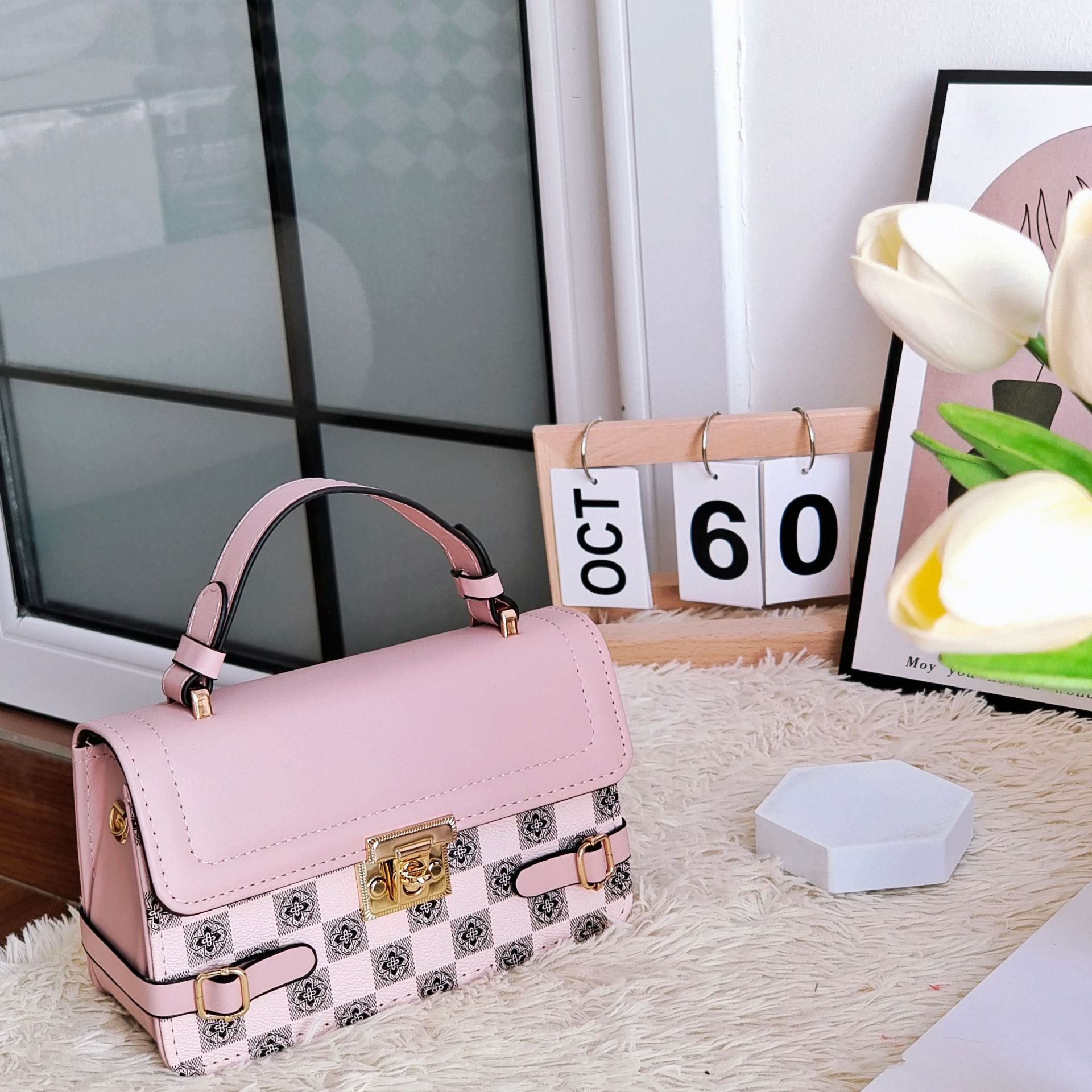 Comfortable Retro Small Square Pattern Ethnic Crossbody Bag - Fashionner