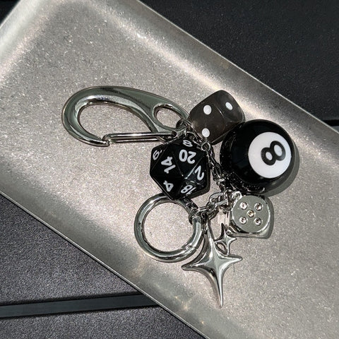 Pendentif de Sac à Main Fait Main avec Cordon Dés Noirs 8, Porte-clés Tendance Assorti