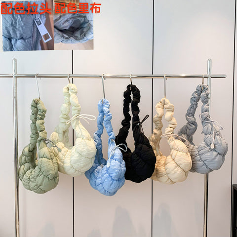 Sac à bandoulière grande capacité nuages plissés en forme de croissant