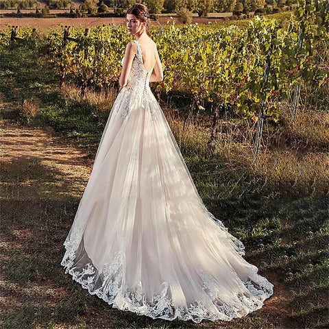 Elegant V-Neck Wedding Dresses For Women A-line Appliques Floor Length Bride Gowns Lace Backless Bridal Dress Vestidos De Noiva - Fashionner
