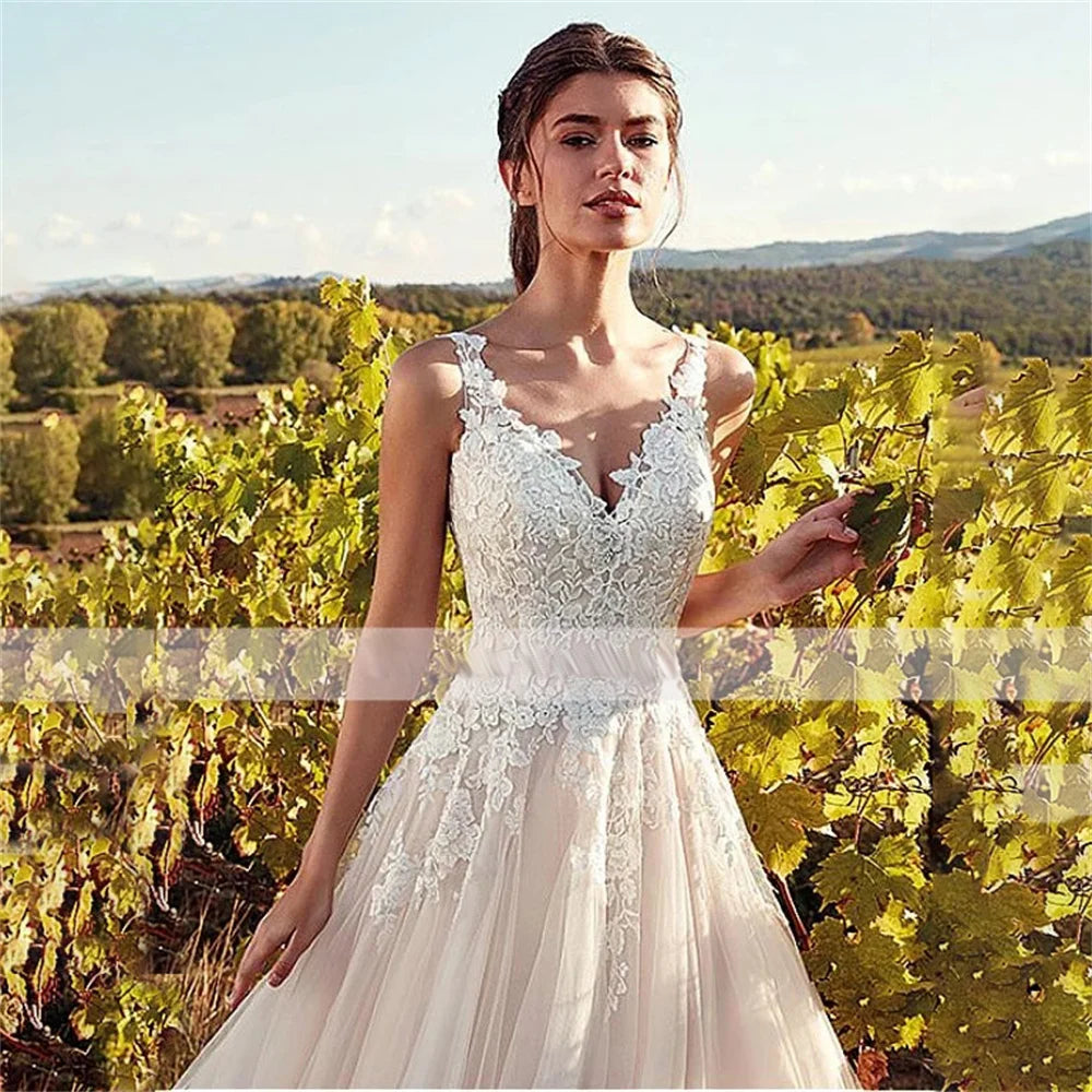 Elegant V-Neck Wedding Dresses For Women A-line Appliques Floor Length Bride Gowns Lace Backless Bridal Dress Vestidos De Noiva - Fashionner
