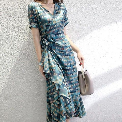 Buy Feminine Looks Slim And Wears A French Floral Dress online at Fashionner.