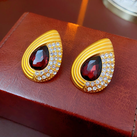 Buy Niche Vintage Retro Earrings Women Medieval Stud Earrings Elegant Premium Jewelry online at Fashionner.