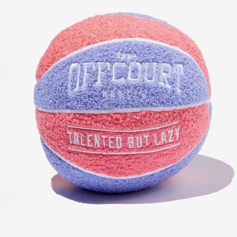 Poupée en peluche en forme de ballon de basket