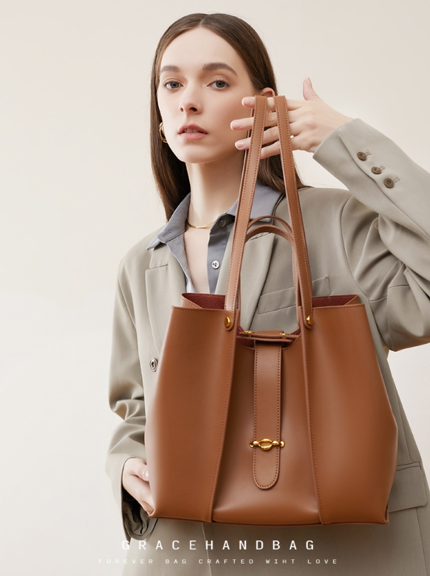 Cowhide Large Capacity Totes High-grade Women's Bag - Fashionner