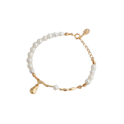 Buy Fashionable Adjustable Pearl-Style Waterdrop Bracelet online at Fashionner.