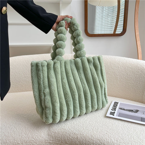 New Fashion One Shoulder Underarm Large Capacity Portable Plush Bag Women - Fashionner