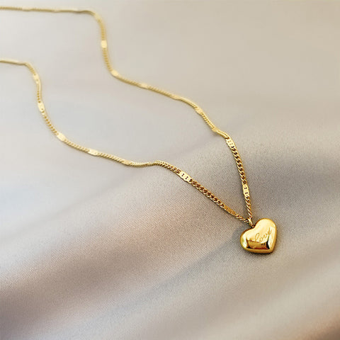Collier de bijoux fantaisie pour femmes Nouvelle tendance Vintage Simple Cœur d'amour Pendentif Élégant Bijoux de fête Cadeaux d'anniversaire