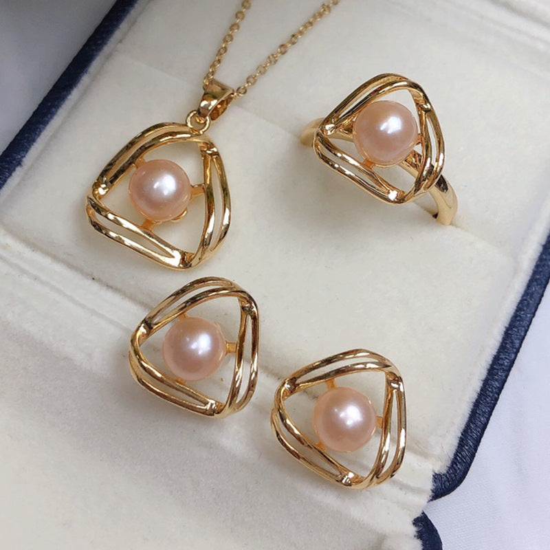 Buy Simple And Exquisite Freshwater Pearl Necklace Suit online at Fashionner.