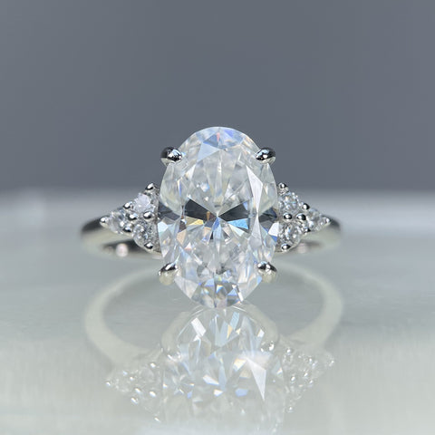 Buy 45-Carat 8X12 Oval-Cut Moissanite Womens Large Diamond Ring online at Fashionner.