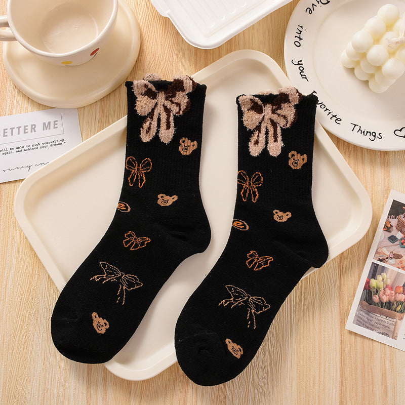 Women's Fashionable Hundred Feather Yarn Bear Mid Calf Socks - Fashionner