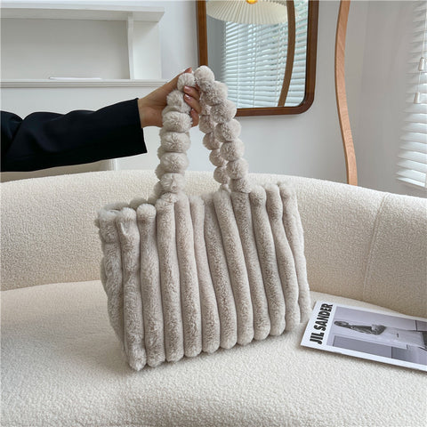 New Fashion One Shoulder Underarm Large Capacity Portable Plush Bag Women - Fashionner