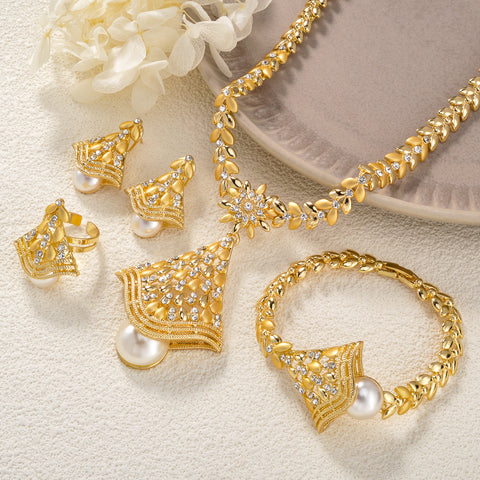 Buy Jewelry 18K Gold-Plated Leaf Necklace online at Fashionner.