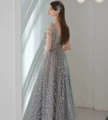 Robe de cocktail de soirée élégante et distinguée