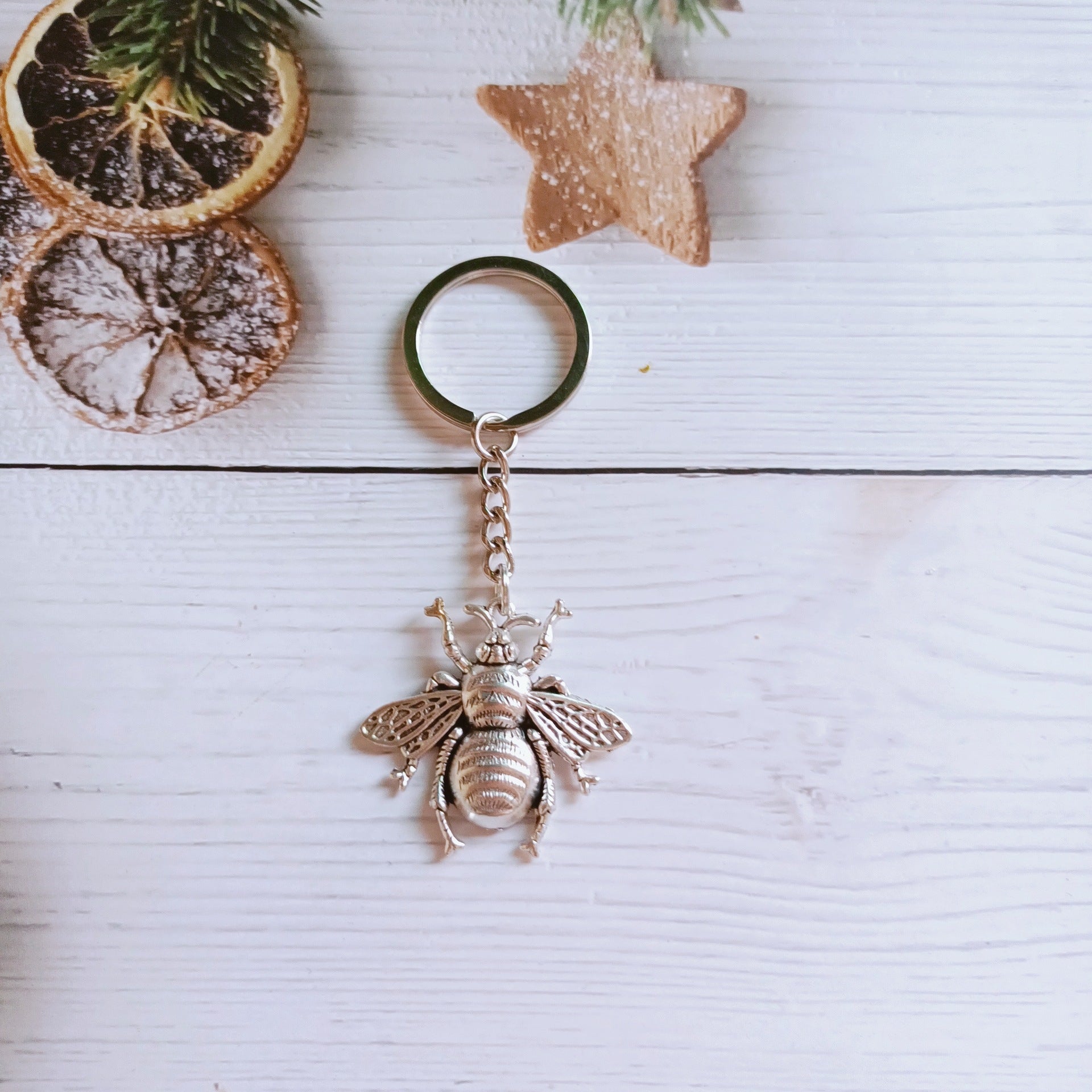 Popular Personalized Creative Bee Pendant Keychain Vintage Bee Pendant Ornament