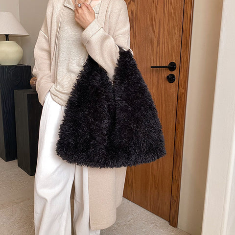 New Autumn And Ainter Plush Handbags Large-capacity Shoulder Armpit Bag Cute Fashion Luxury Designer Tote Bags For Women Trend - Fashionner