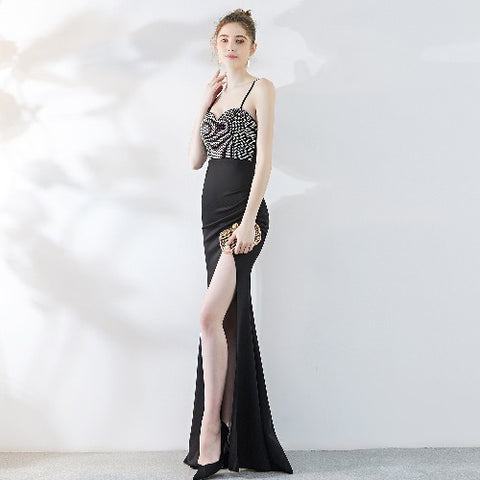 Robe de soirée sirène à bretelles asymétriques et élégante