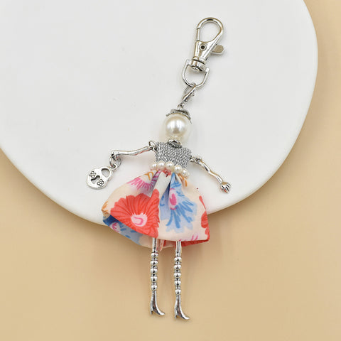 Porte-clés pour femme, pendentif de sac à main fait à la main avec personnage de dessin animé