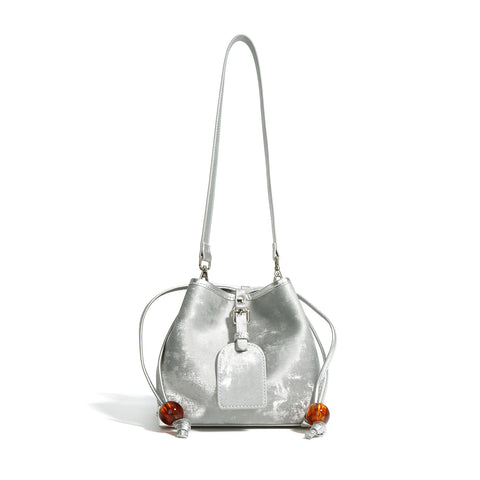 Nouveau Sac Bandoulière Asymétrique en Cuir Satiné Chinois