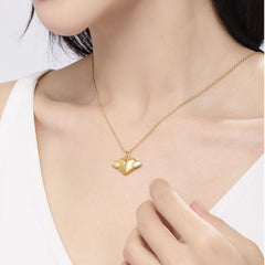 Creative Magnet Love Necklace 2pcs Heart-broken Shape Necklace Men And Women Personalized Jewelry For Valentine's Day - Fashionner